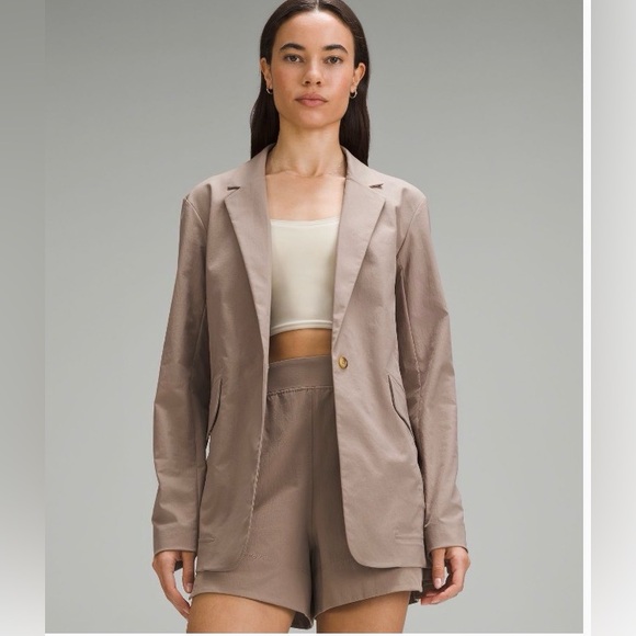 Lululemon NWT Blazer - Picture 5 of 5